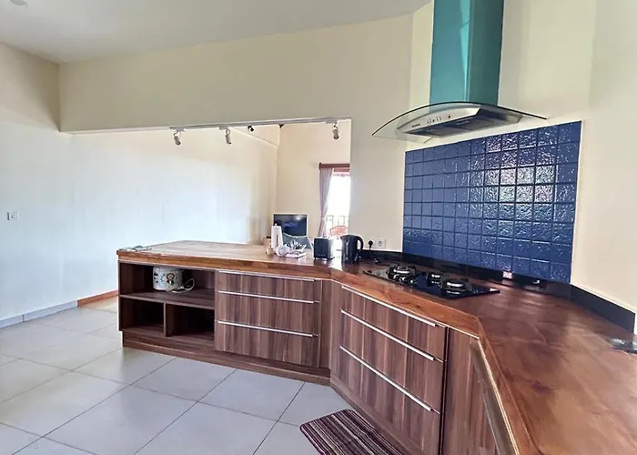 Ponjok Batu Lodge *