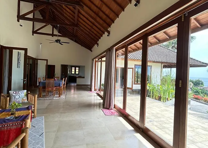 Lodge Ponjok Batu Bukti