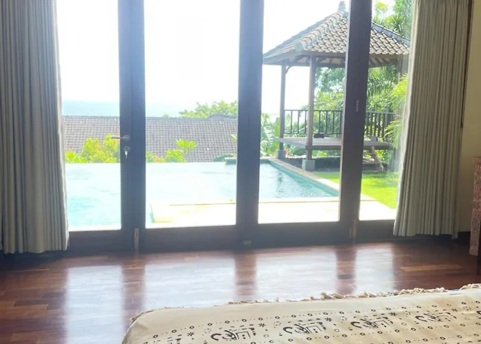 Ponjok Batu Lodge *