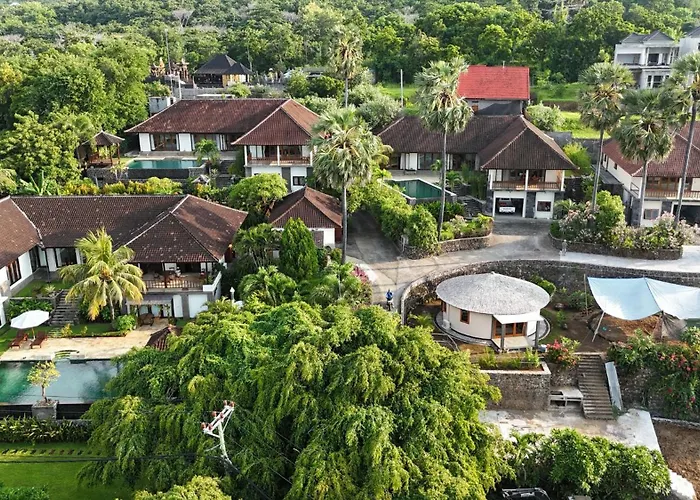 Ponjok Batu Lodge Bukti